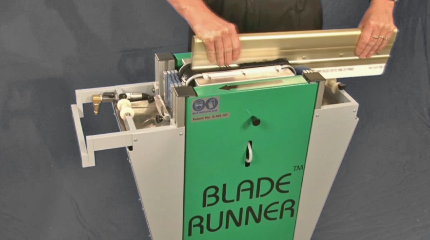 serilor squeegee cleaning machine Blade Runner